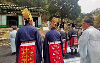 韩国朝宗岩大统庙祭享